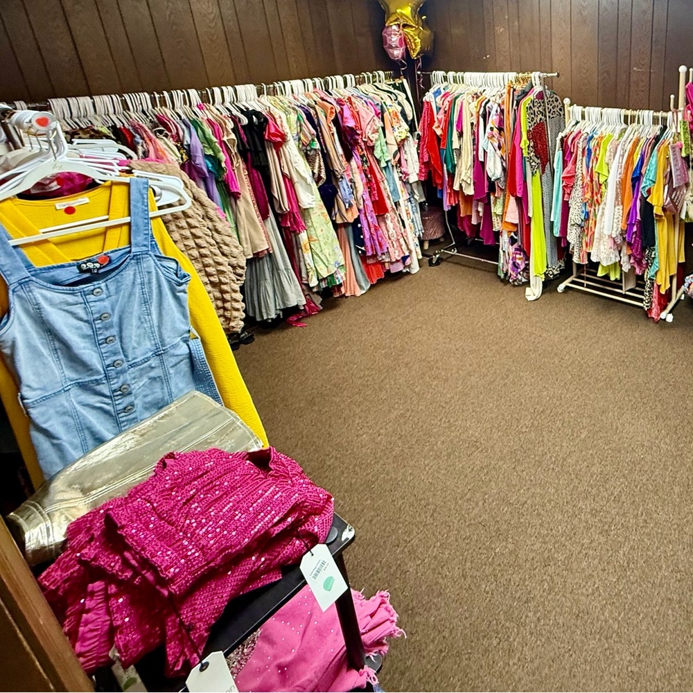 1ST TIME ON LIVE! 🫣 BOUTIQUE SALEROOM ITEMS